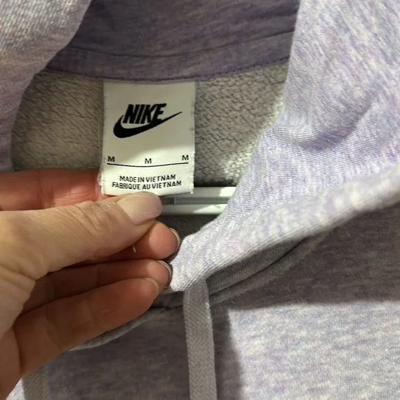 Women’s Nikes, lavender sweatshirt, size medium. - Picture 3 of 7